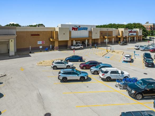 Meridian Retail Center - Guitar Center & PetSmart