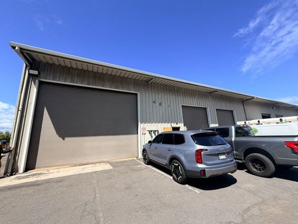 High Cube 2,000 SF Warehouse