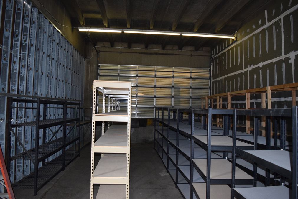 1,000 SF Warehouse/Storage