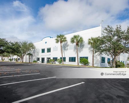 Photo of commercial space at 2891 Gateway Centre Pkwy in Pinellas Park