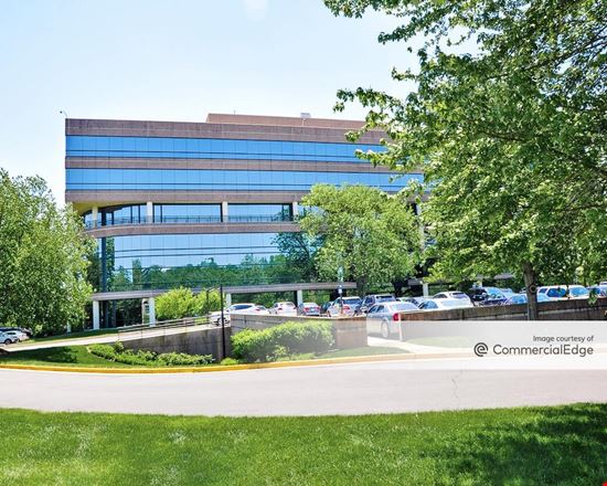 Lake Fairfax Business Center VII