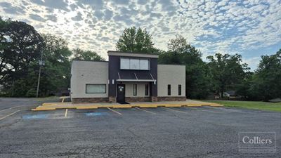Former urgent care facility available for sale or lease