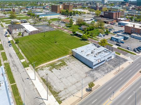 Photo of commercial space at 114 19th Street in Toledo