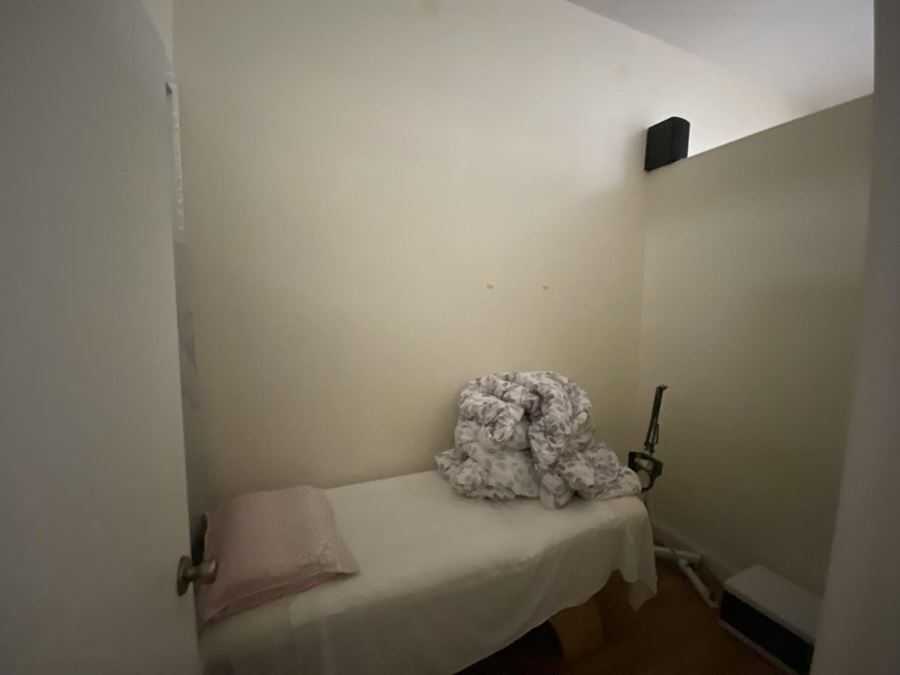 36 W 56th St