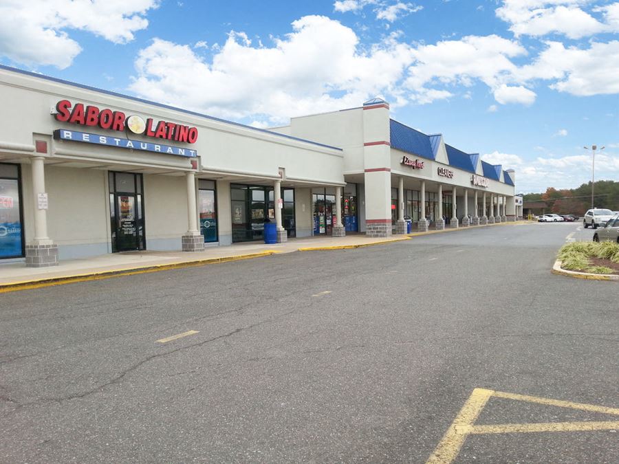 29002980 Dale Blvd, Woodbridge Retail Space For Lease