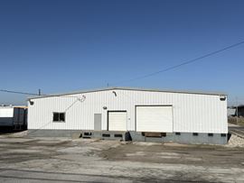 801 1st St E, Industrial