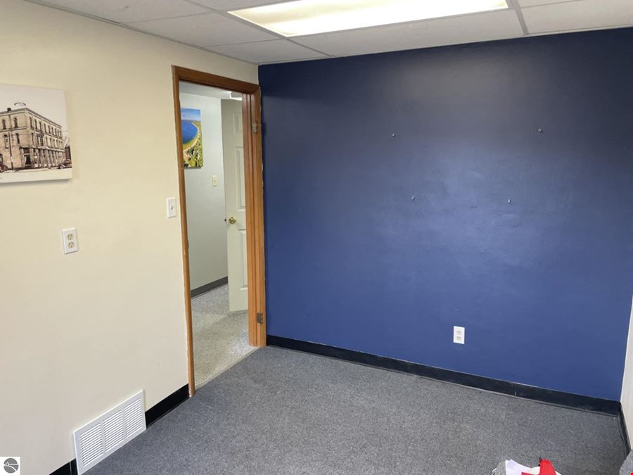 112 John Street, Lake City, MI, 49651