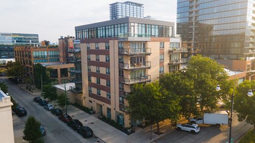 1342 W Randolph St