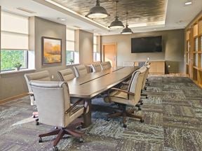 Regus - Eau Claire - Oakwood Mall Dr