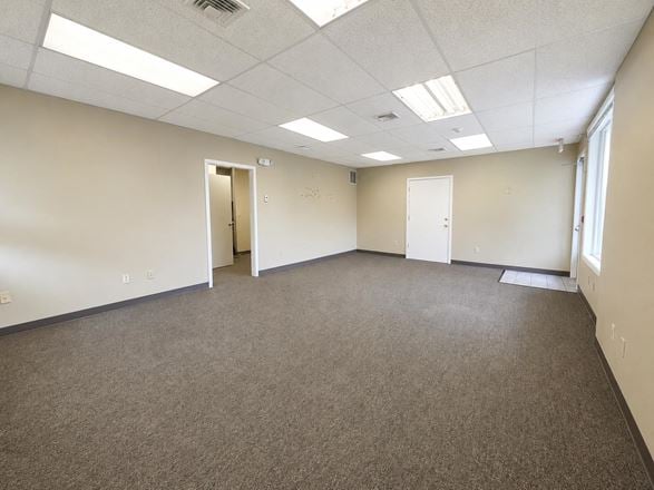 1495 Black Rock