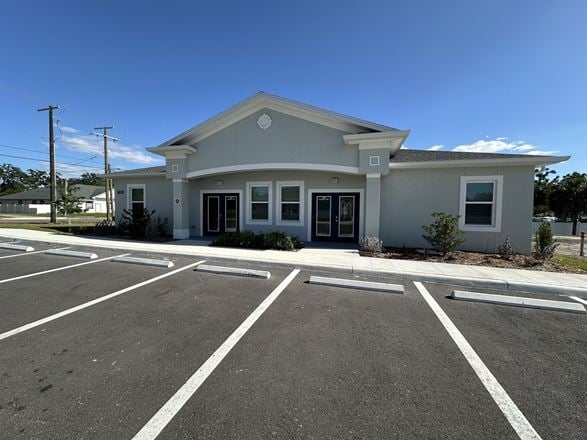 BRAND NEW 1,500 SF Office/Medical Suite | Move-In Ready | Seffner, FL