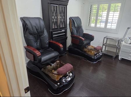 Office space for Sale at 813 Douglas Avenue in Altamonte Springs