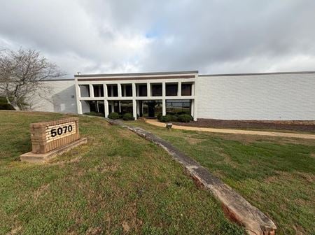 Industrial space for Rent at 5070 Minola in Stonecrest