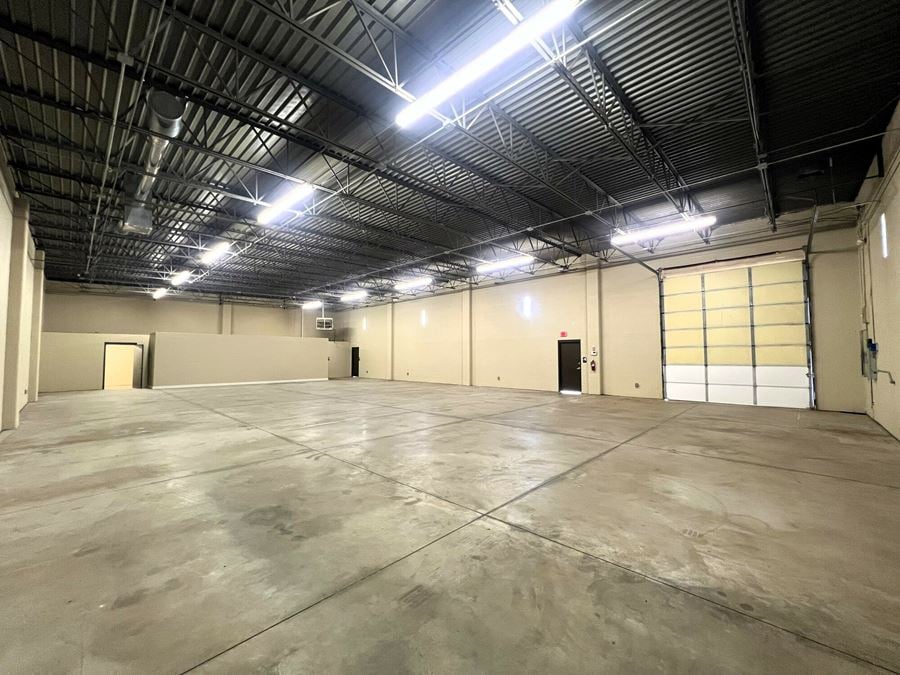 5611 SW 38 St. Industrial Property