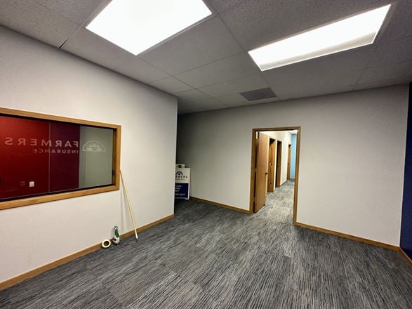 Lake Lansing Road Professional Office Space