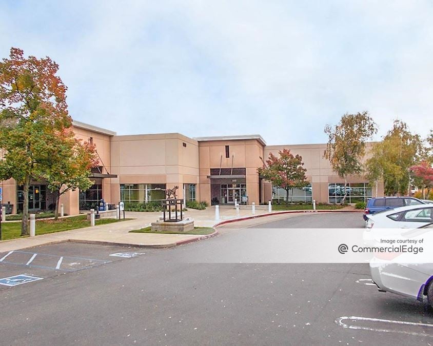 Parkway Corporate Plaza - 1680 East Roseville Pkwy