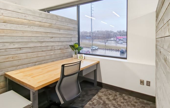 Regus - Omaha - S 72nd St