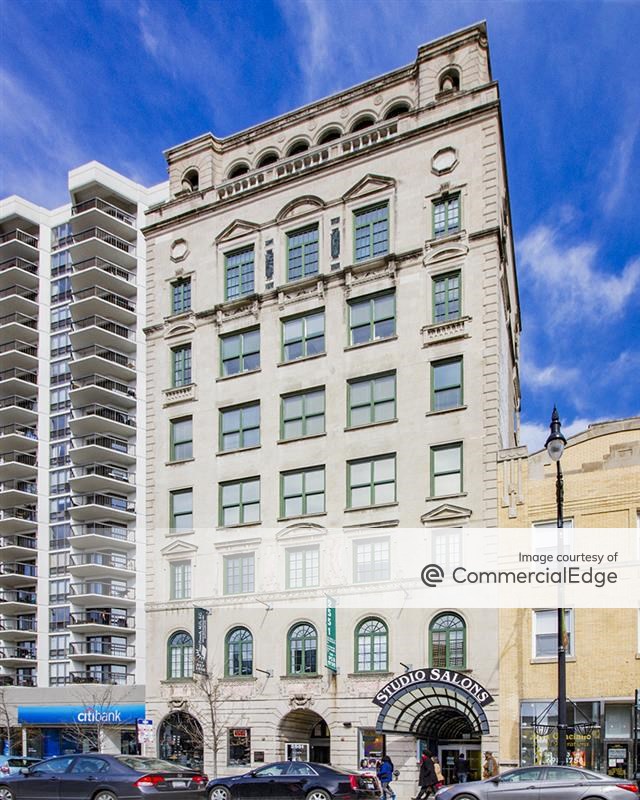 2551 North Clark St, Chicago, IL 60626