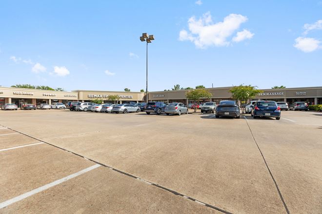 Williams Trace Shops