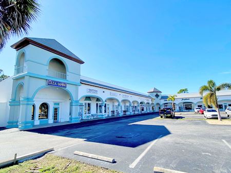 Retail space for Rent at 612 N Indiana Ave in Englewood