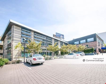 Retail space for Rent at 2345 Broadway in Oakland