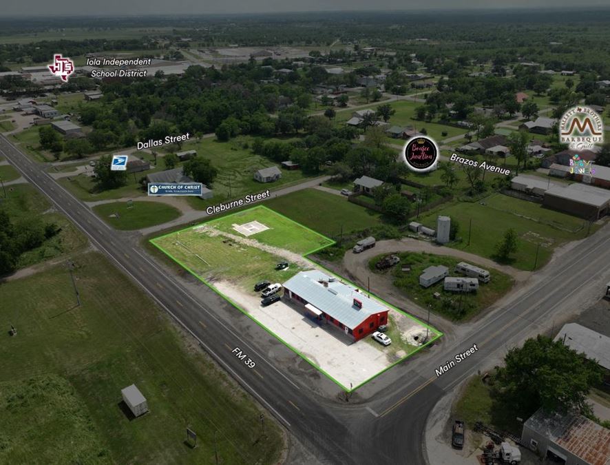 23473 FM 39, Iola