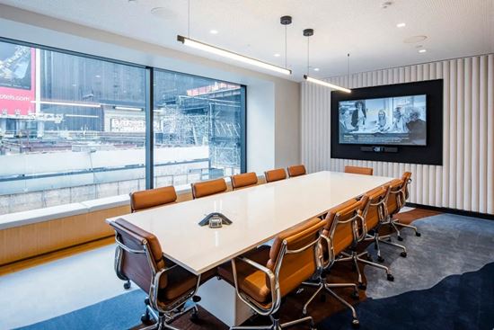 Industrious - 250 West 34th Street