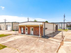 Office / Warehouse Available for Lease in Industriplex Corridor