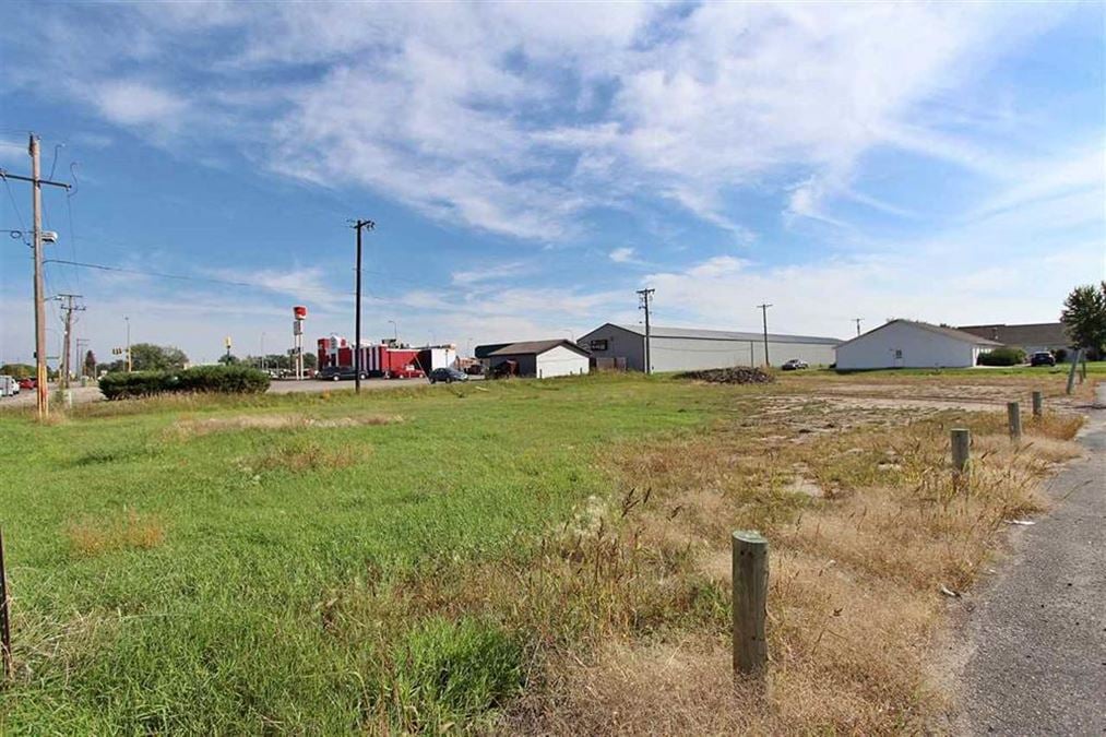 Rare Commercial Lot in Minot!