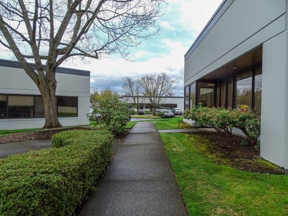 Airport Business Center Lease