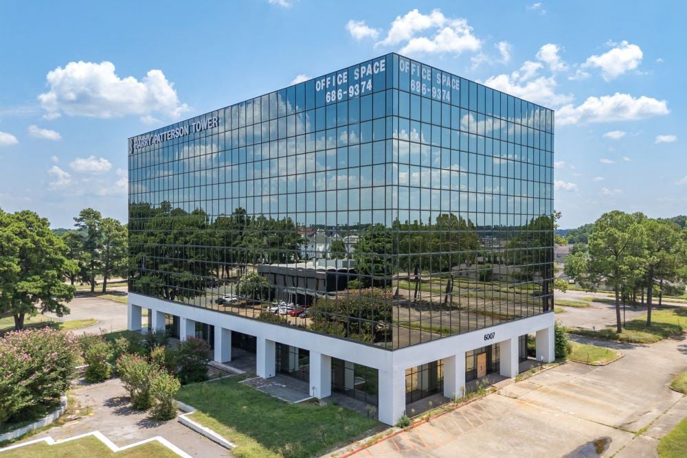 Vacant 143,902 SF Office Building | Under $5 PSF