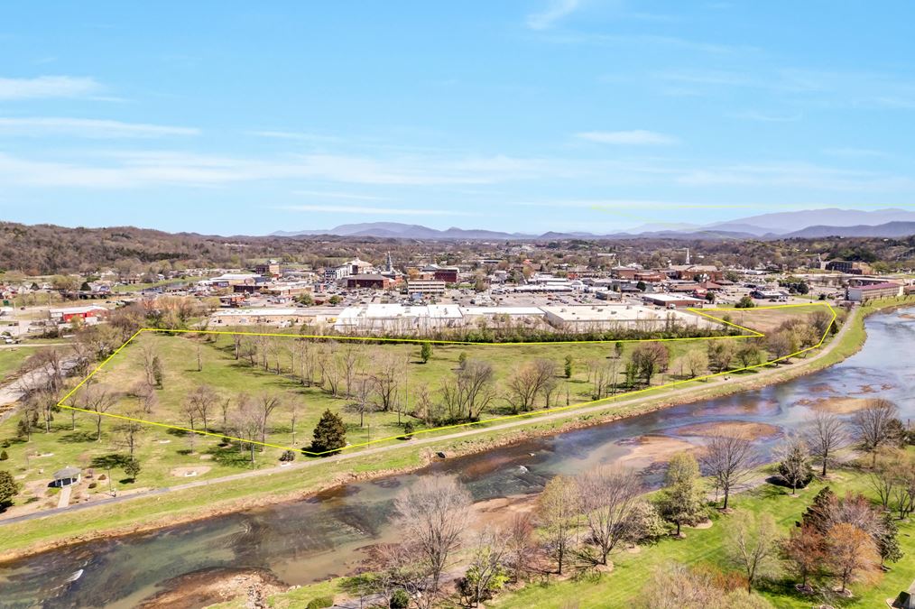 Forks of the River Parkway - Downtown Sevierville