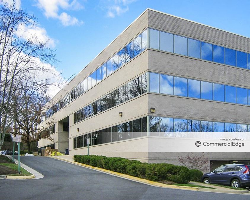 7601 Lewinsville Road, Mclean, VA 22102