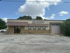 1112 W University Ave