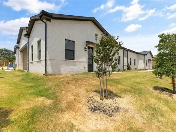 1220 N Kimball Ave, Unit 120