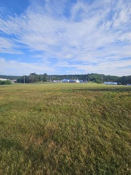 1.77 AC for Lease off Interstate 81