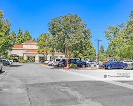 The Plaza at Mission Oaks