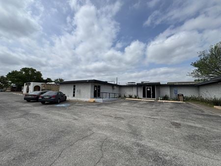 Retail space for Rent at 811 North O'Connor Road in Irving