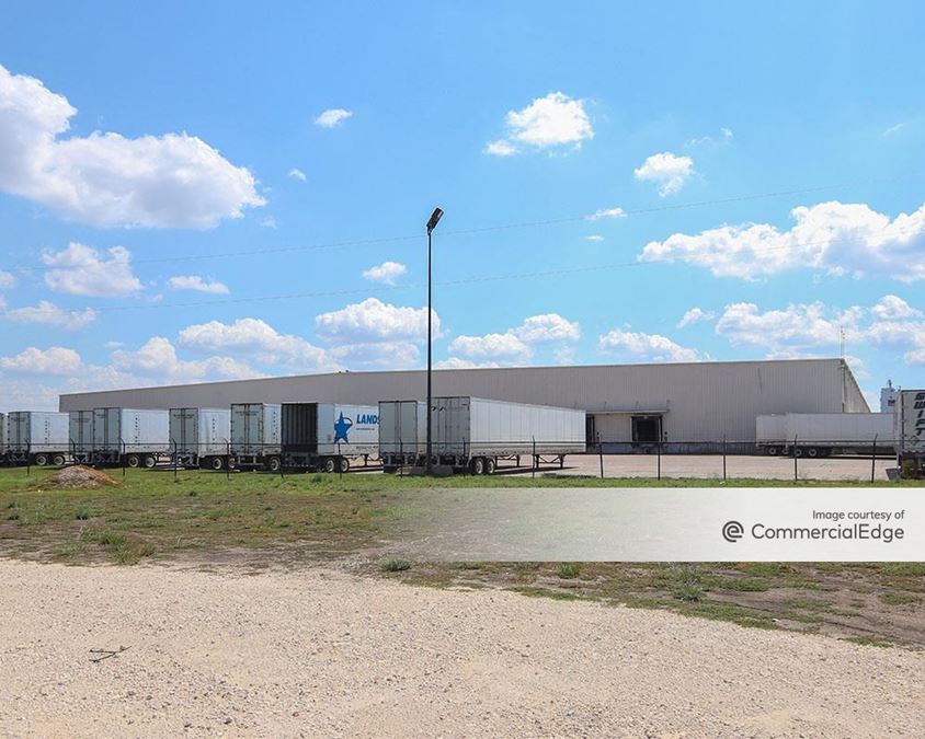 3700 North Interstate 35, Waxahachie, TX 75165