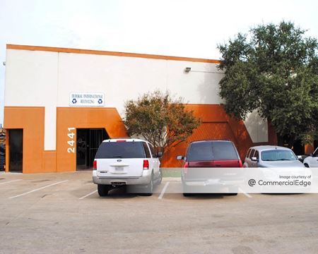 Industrial space for Rent at 2441 West Commerce Street in Dallas