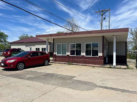 Retail space for Rent at 1808 16th Ave SW in Cedar Rapids