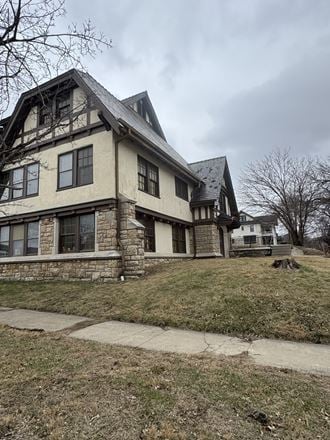 3800 Troost Avenue