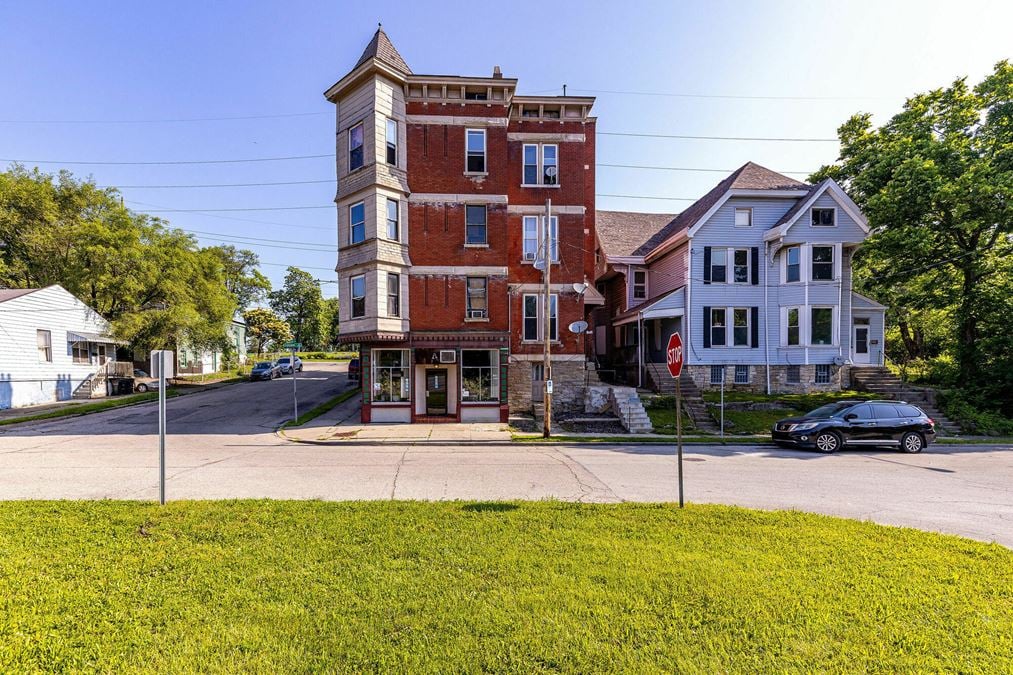 Mixed-Use Multifamily Complex | Walnut Hills