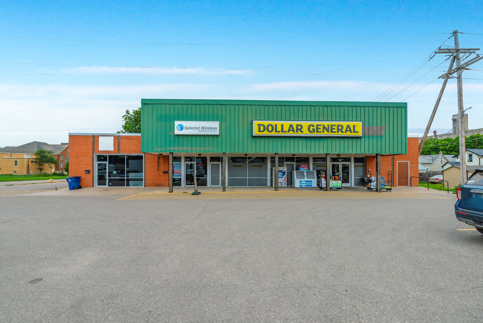 409 N Buckeye Ave, Abilene, KS 67410