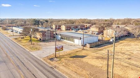 Commercial space for Rent at 3301 Robinson Drive in Waco
