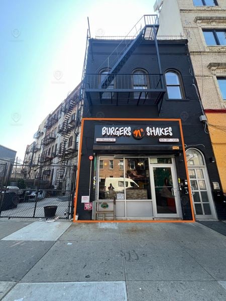 Retail space for Rent at 264 Bleecker Street in Brooklyn