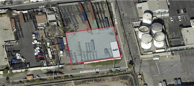 ±19,140 SF of Container Parking Yard