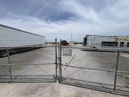 Industrial space for Rent at 601 North Access Road in Tye