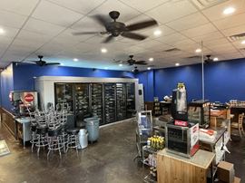 Pine Hollow Plaza