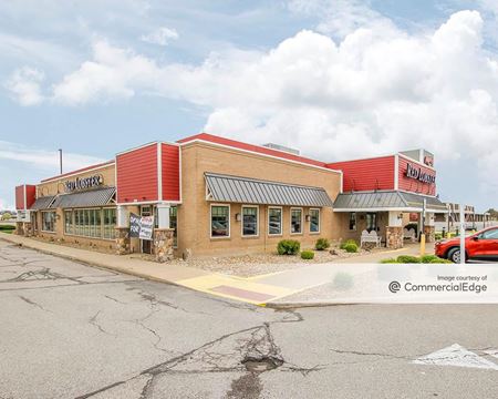 Retail space for Rent at 6935 Midway Mall in Elyria